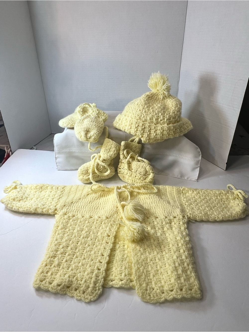 VTG Handmade Yellow Baby Crochet Matching Set - Hat, Booties, Mittens & Cardigan